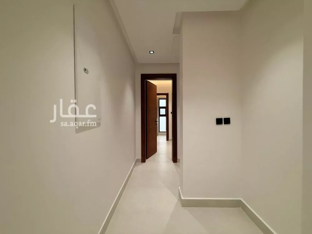 فيلا 3 غرف في الملقا 9