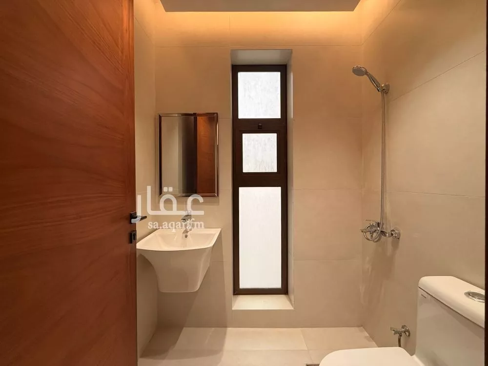 فيلا 3 غرف في الملقا 10