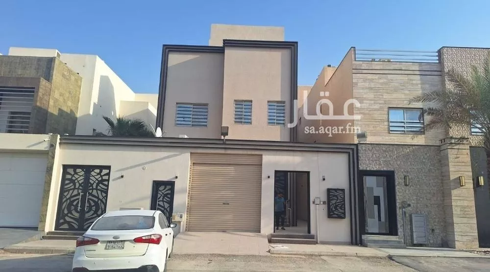 فيلا 6 غرف في الملقا 2