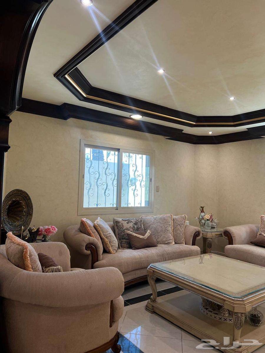 فيلا 9 غرف في الجامعة 14