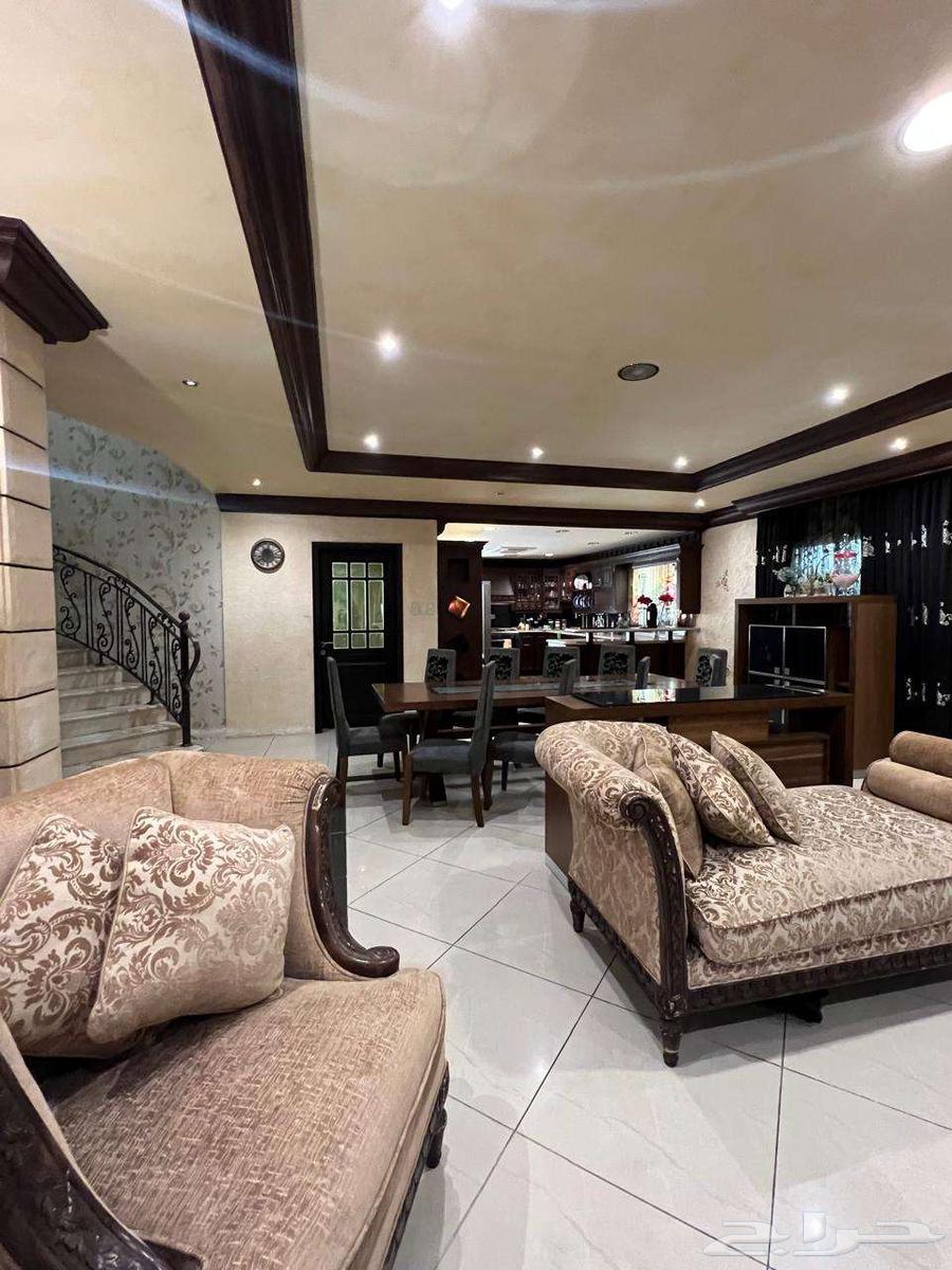 فيلا 9 غرف في الجامعة 15