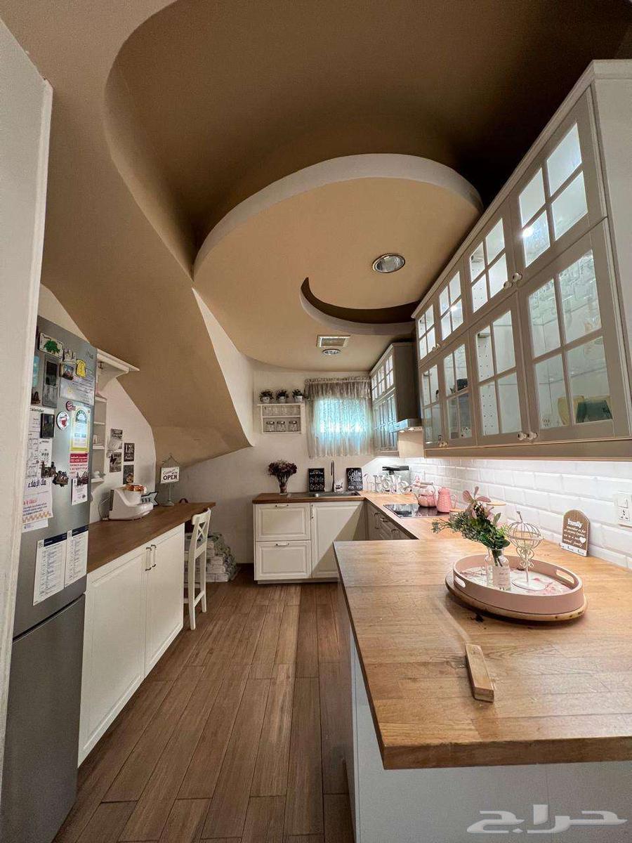 فيلا 9 غرف في الجامعة 7