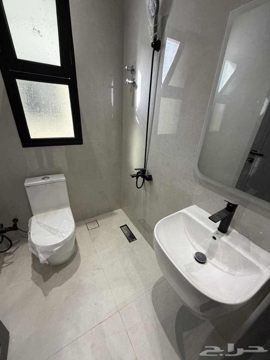 فيلا 9 غرف في احد 19