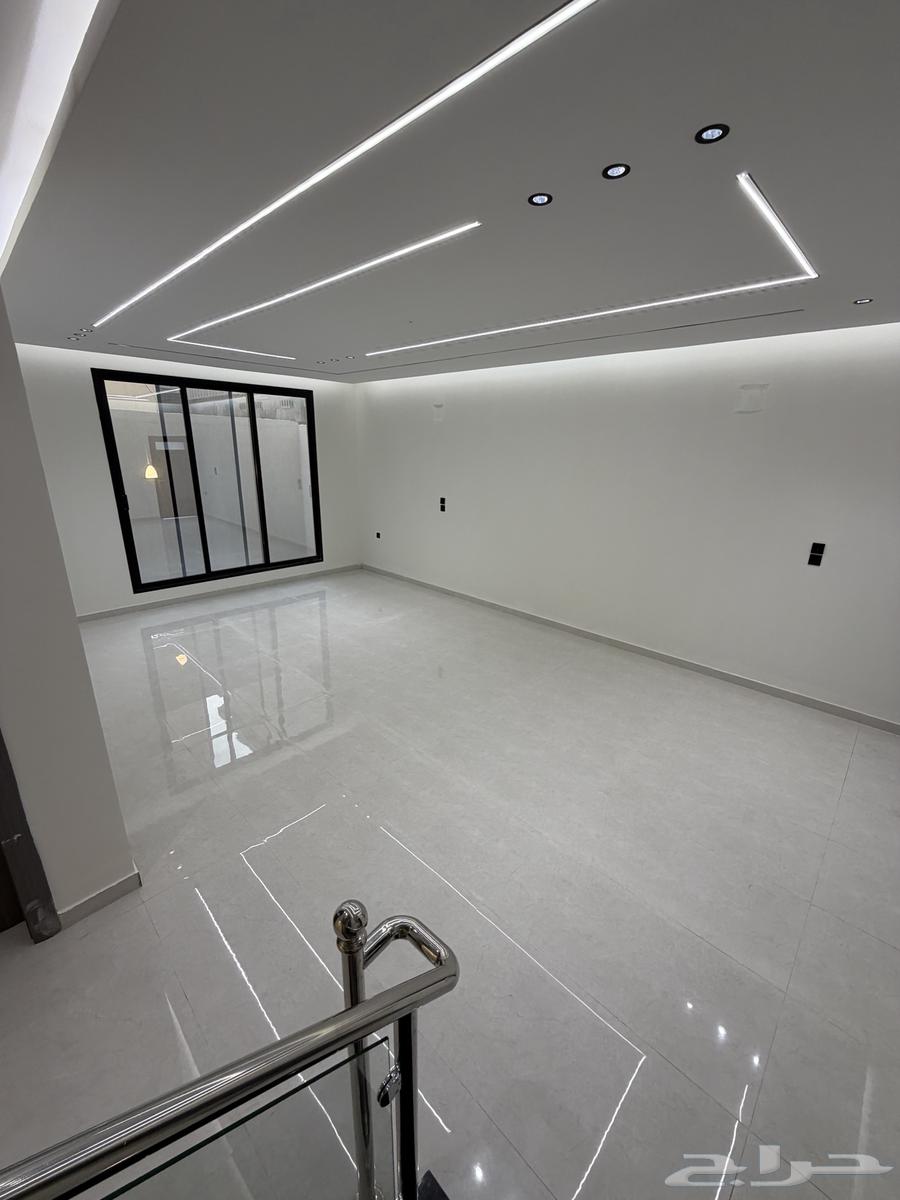 فيلا 9 غرف في احد 26