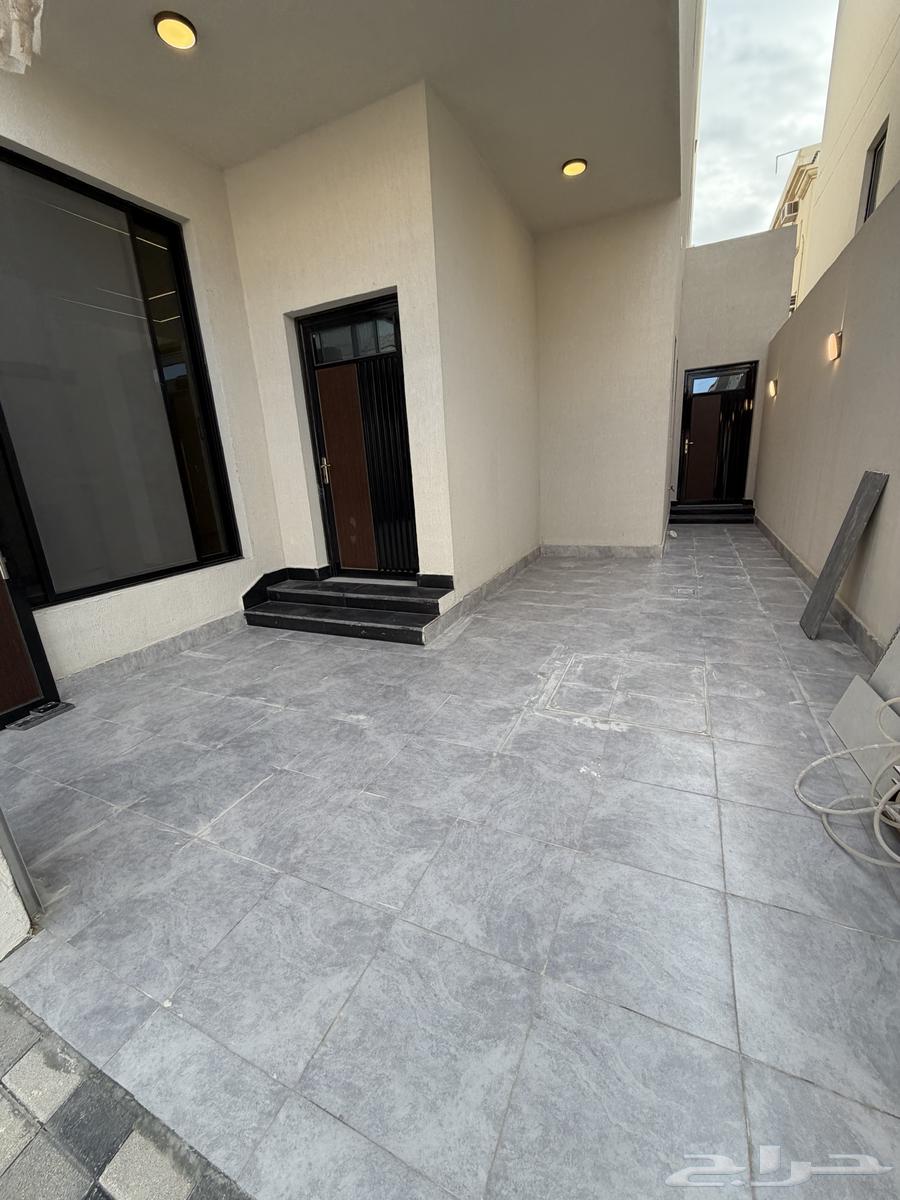 فيلا 9 غرف في احد 34