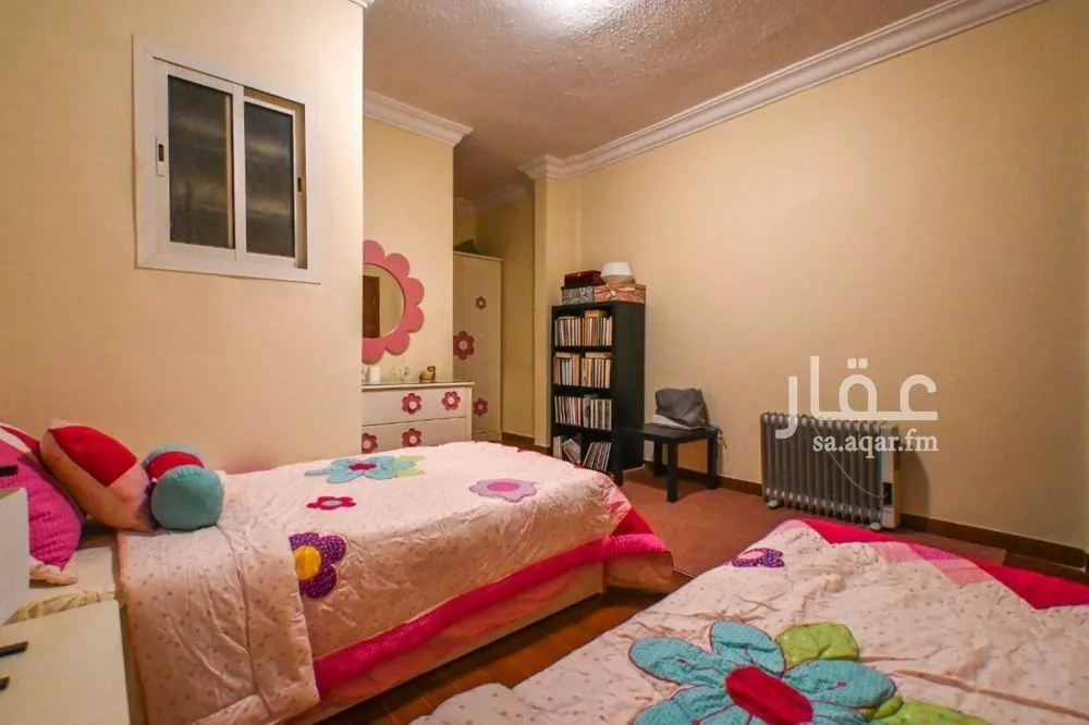 شقة 3 غرف في الملقا 10