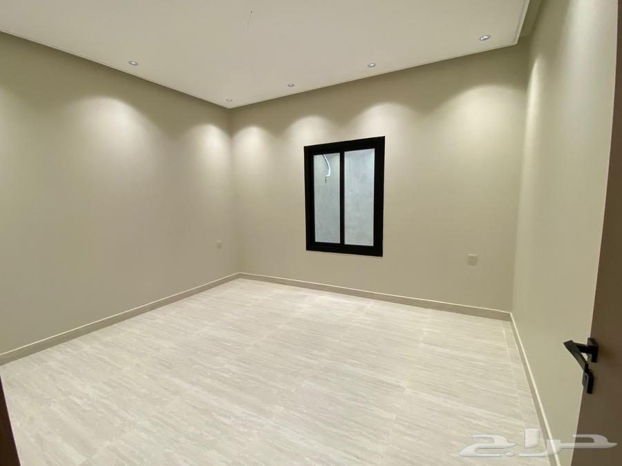 شقة 5 غرف في الملك فهد 11