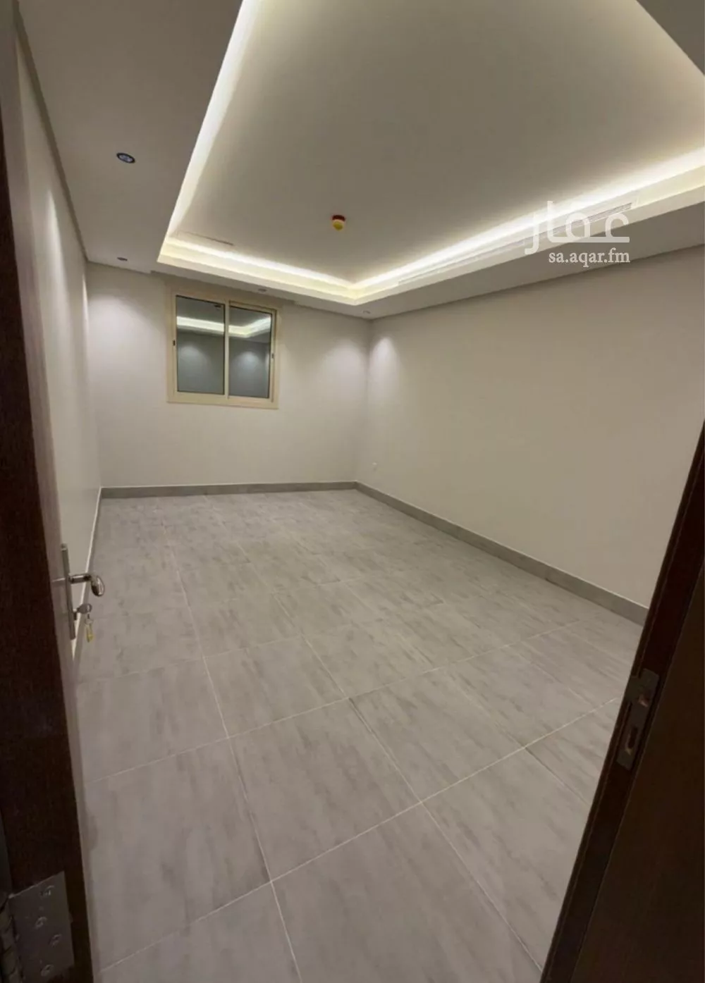 شقة 3 غرف في الملقا 6