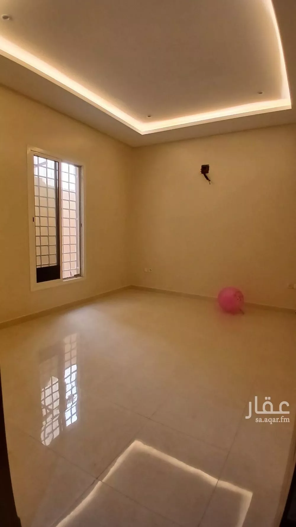 شقة 3 غرف في الخليج 8