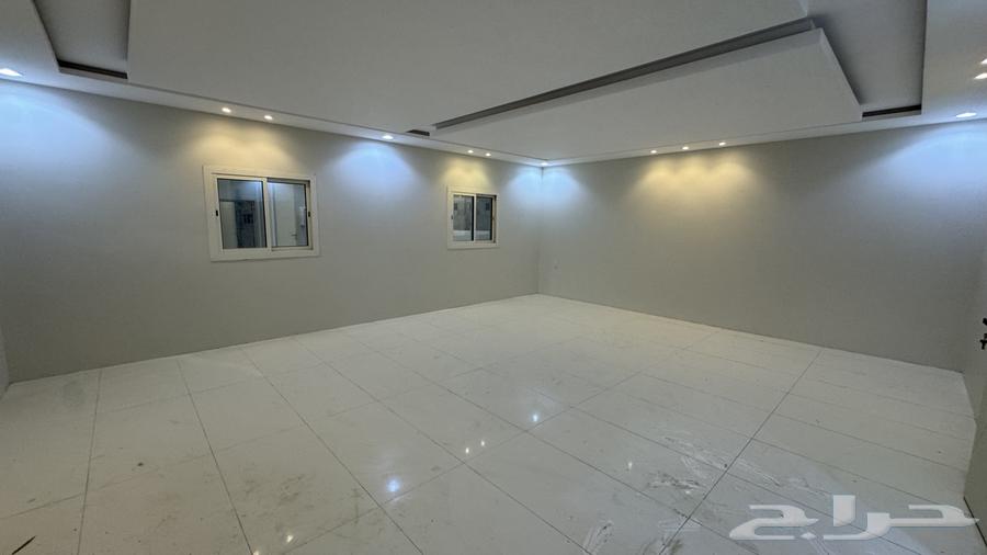 شقة 20 غرف في بطحاء قريش 5