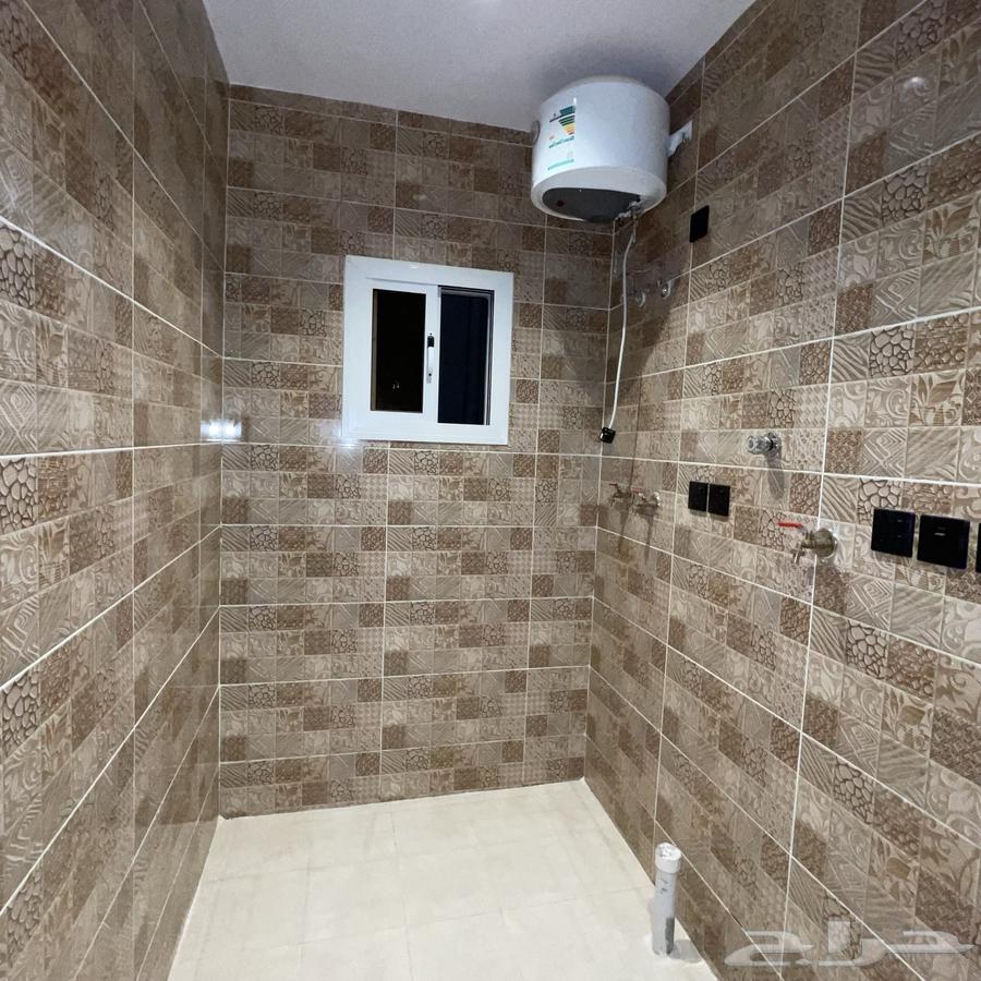 شقة 5 غرف في بطحاء قريش 11