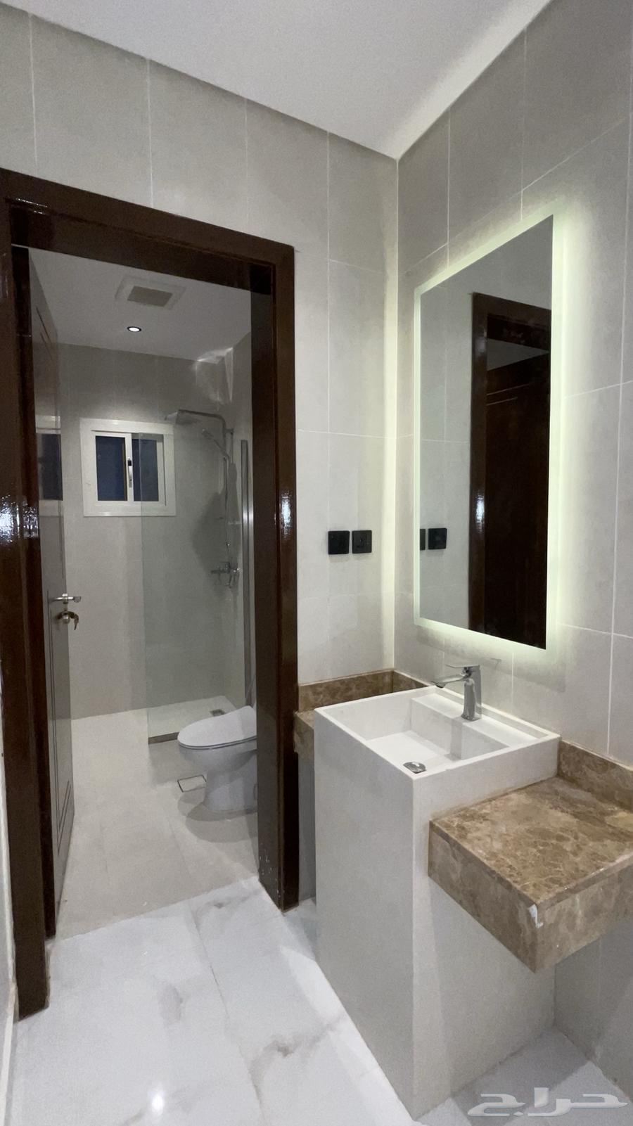 شقة 5 غرف في بطحاء قريش 21