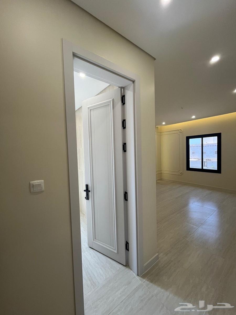 شقة 6 غرف في ولي العهد 2