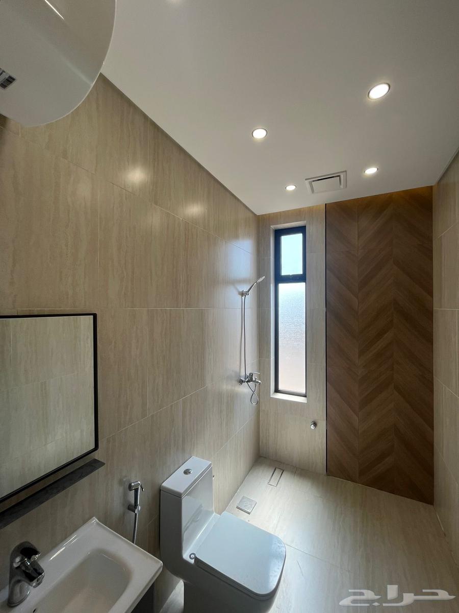 شقة 6 غرف في ولي العهد 14