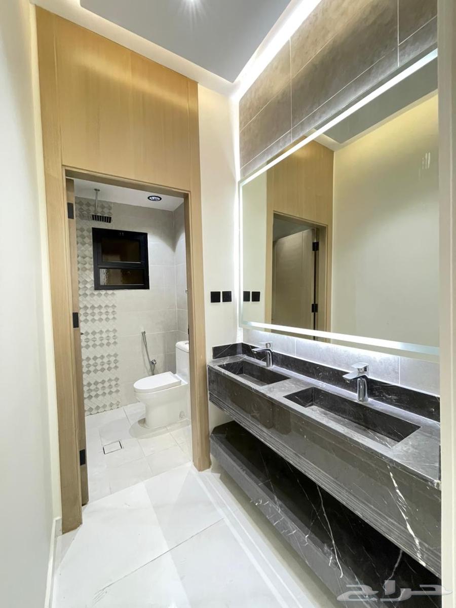 شقة 5 غرف في الملك فهد 3