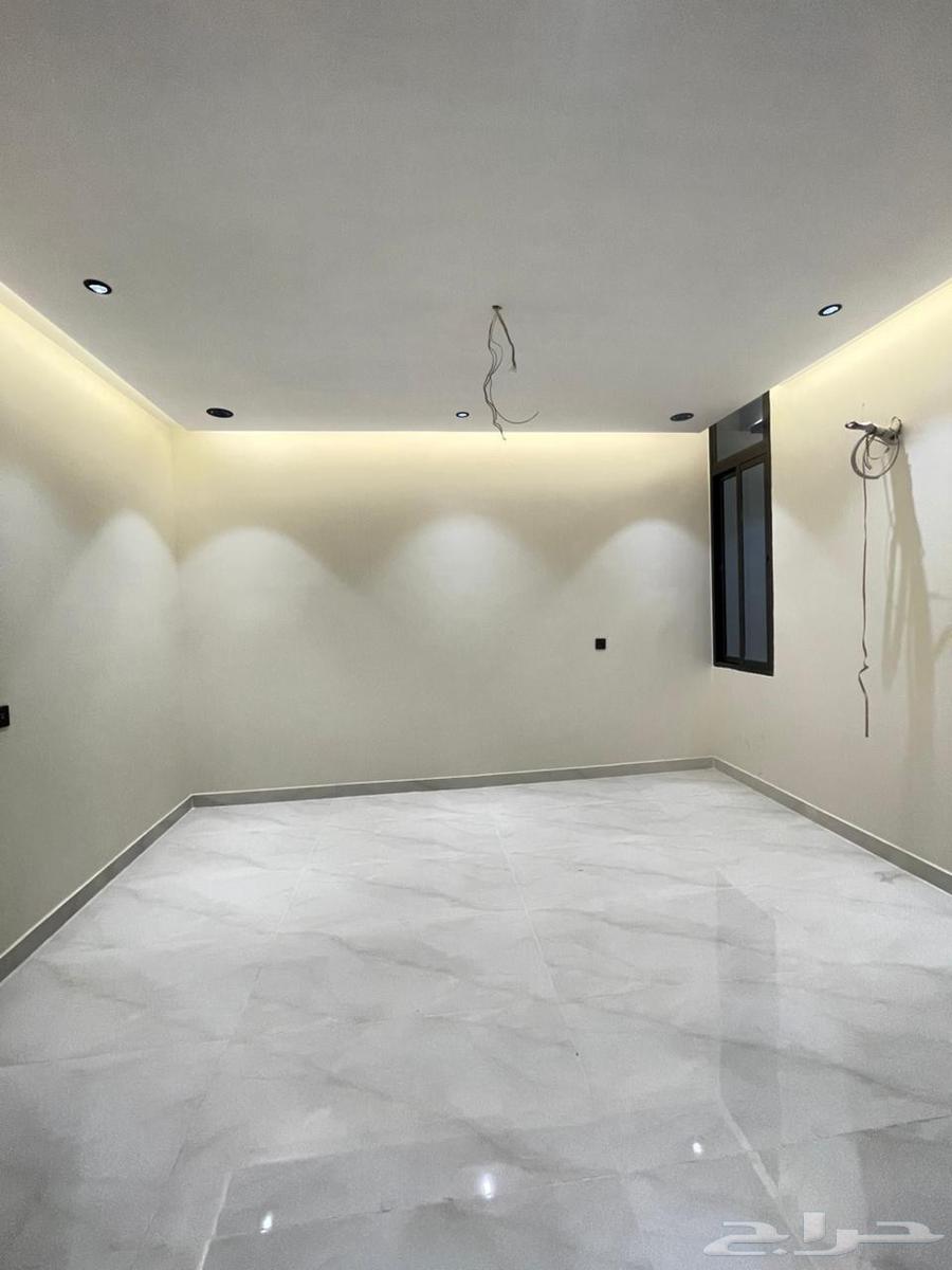 شقة 5 غرف في الملك فهد 5