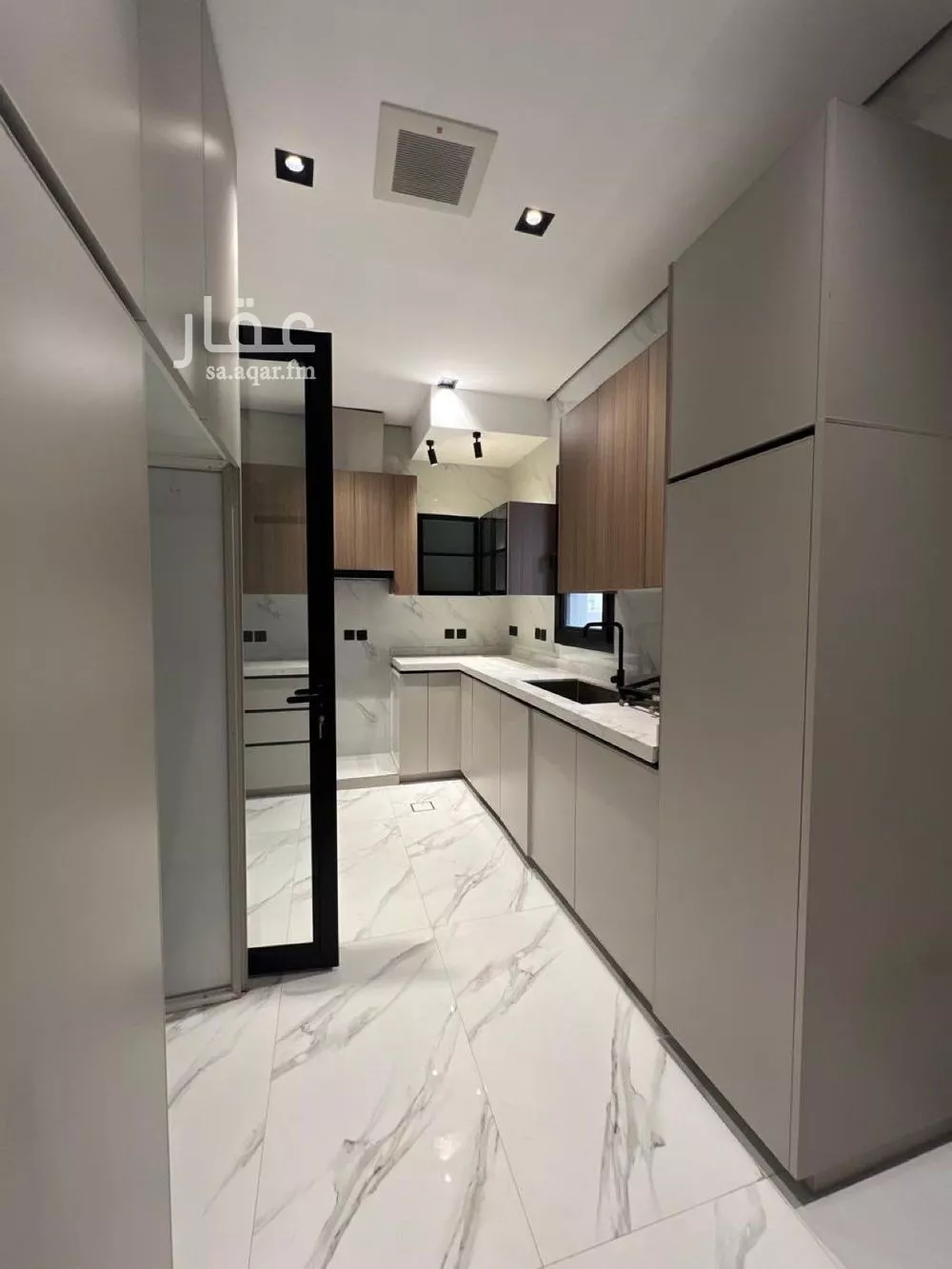 شقة 3 غرف في النرجس 10