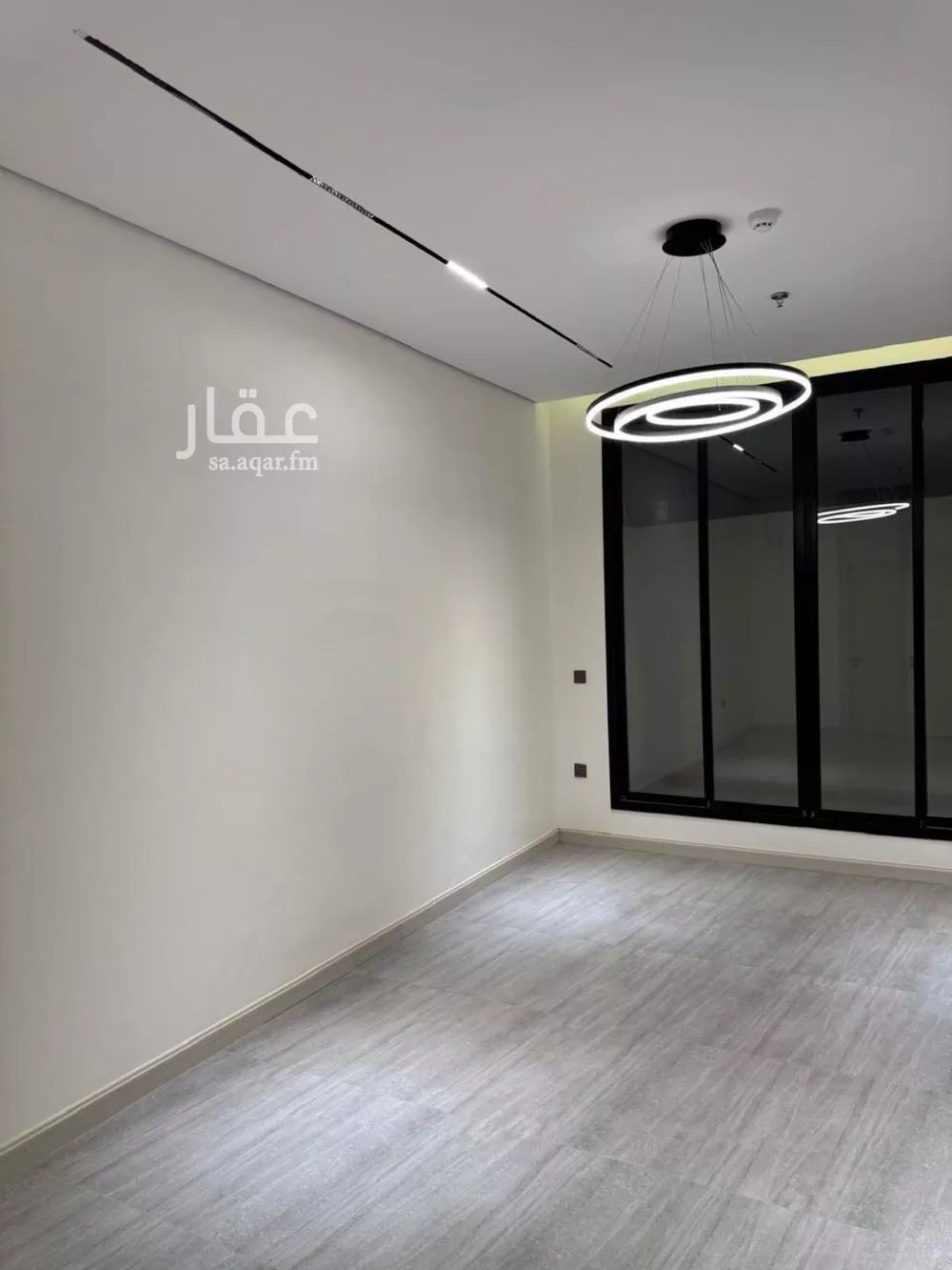 شقة 3 غرف في الرمال 4