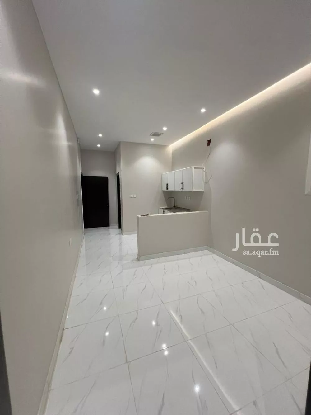 900 sqm building in Dhahrat Al Badiah 2