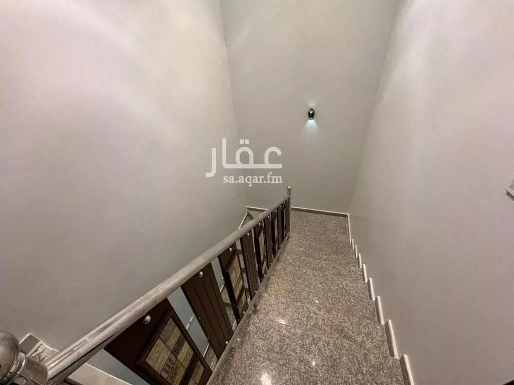 5 bedroom floor in Al Aridh 2