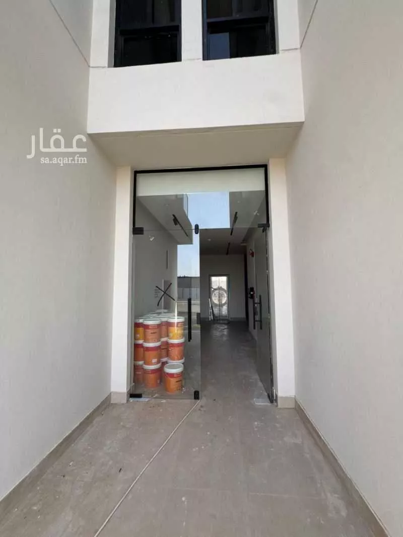 عمارة 1077 م² في الشرق 2