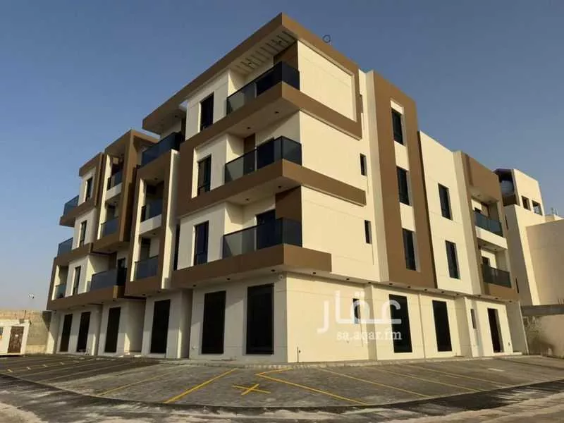 عمارة 1077 م² في الشرق 3