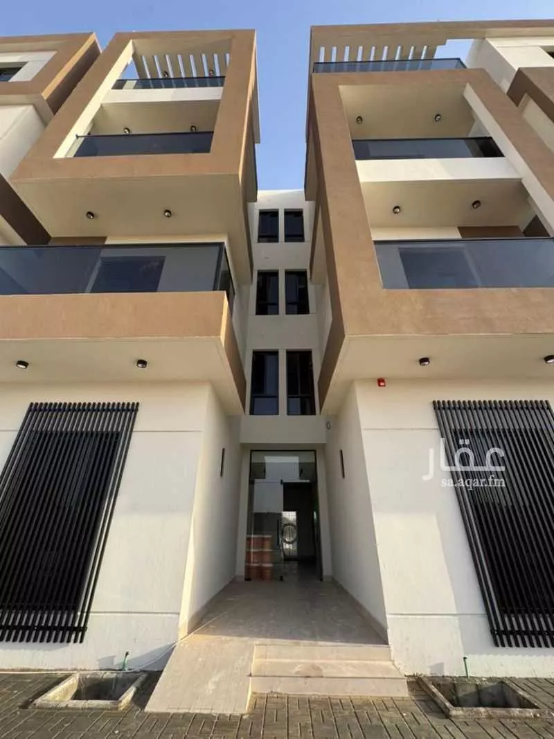 عمارة 1077 م² في الشرق 4