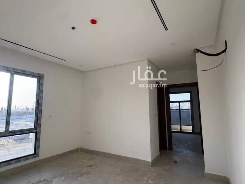 عمارة 1077 م² في الشرق 5