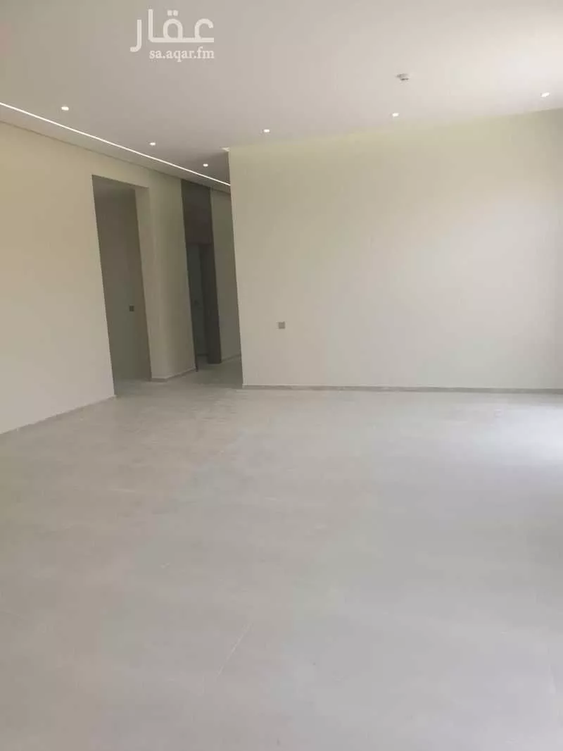 عمارة 875 م² في الخليج 20