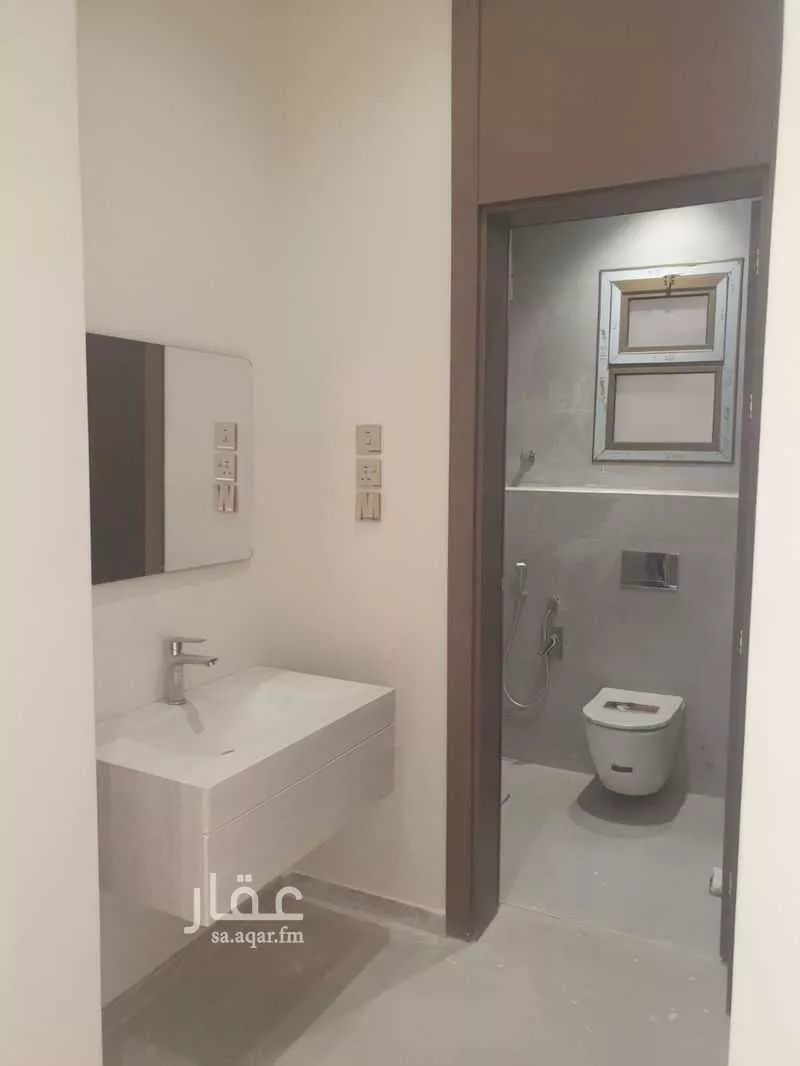 عمارة 875 م² في الخليج 6