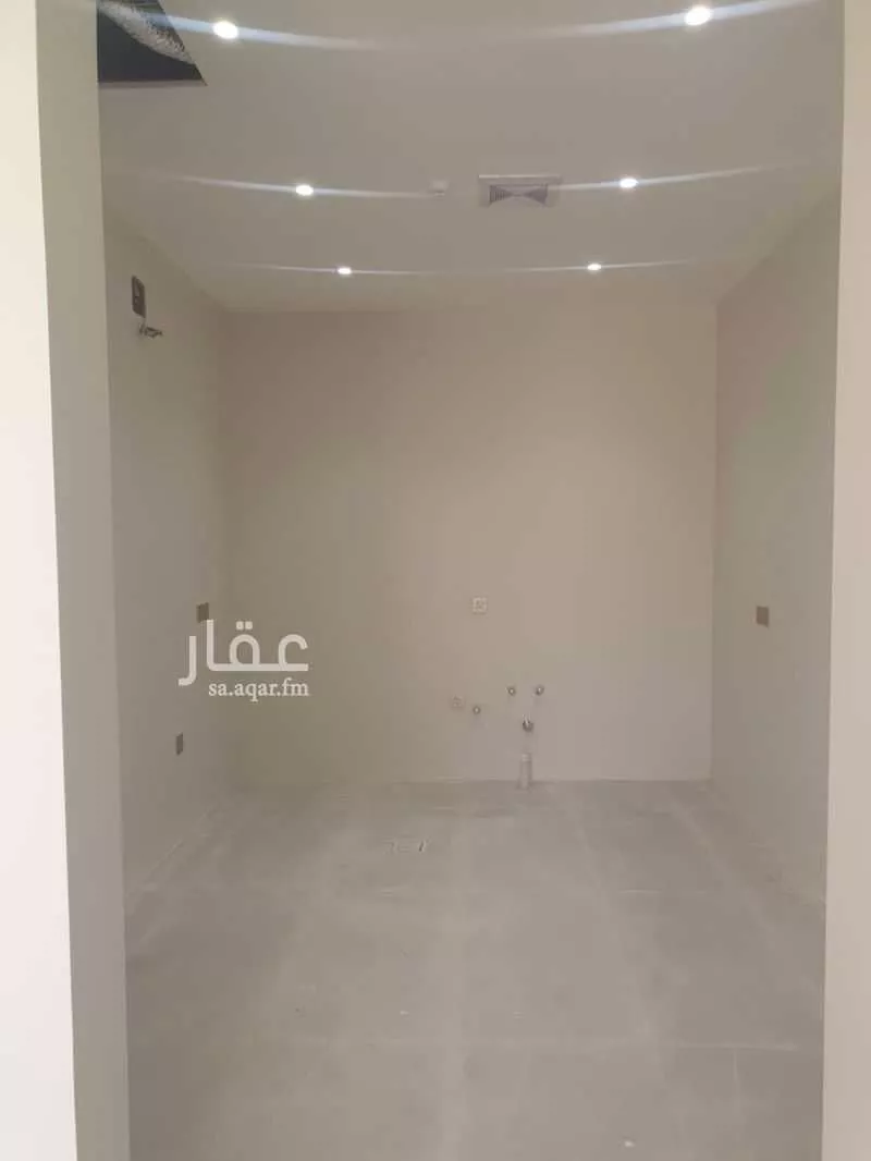 عمارة 875 م² في الخليج 9