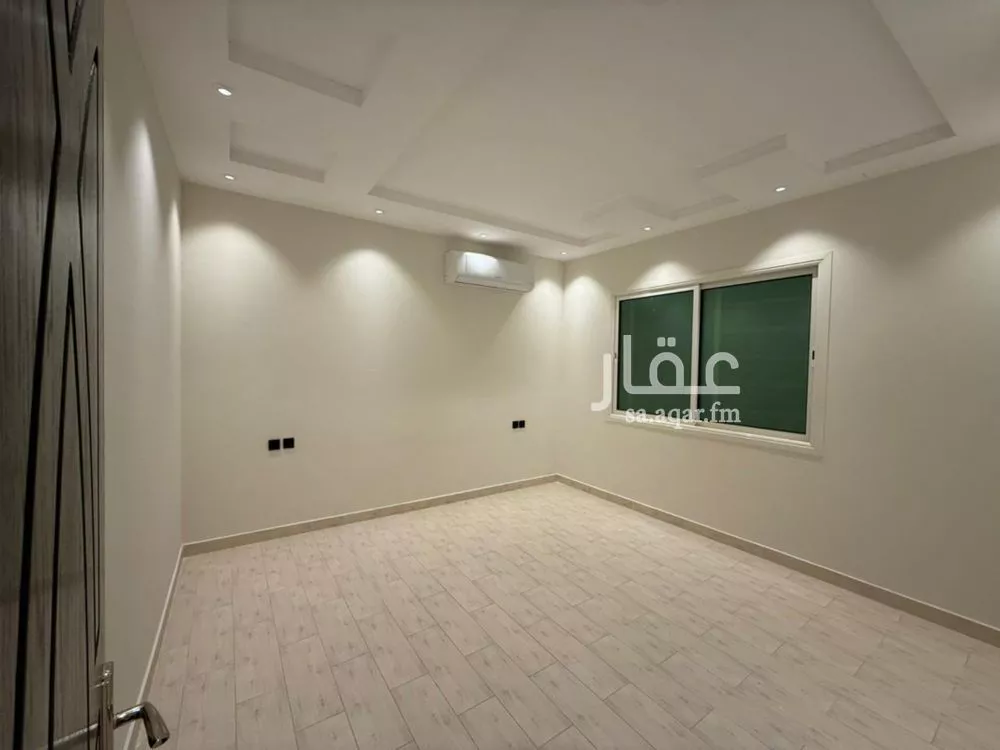 3 bedroom floor in Al Aridh 2