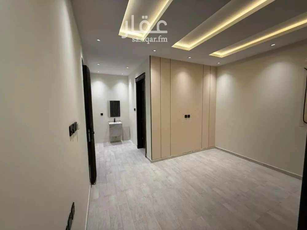 3 bedroom floor in Al Aridh 10