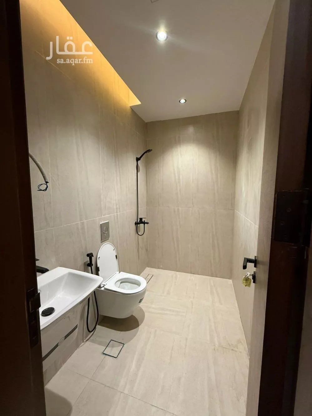 شقة 3 غرف في المونسية 4