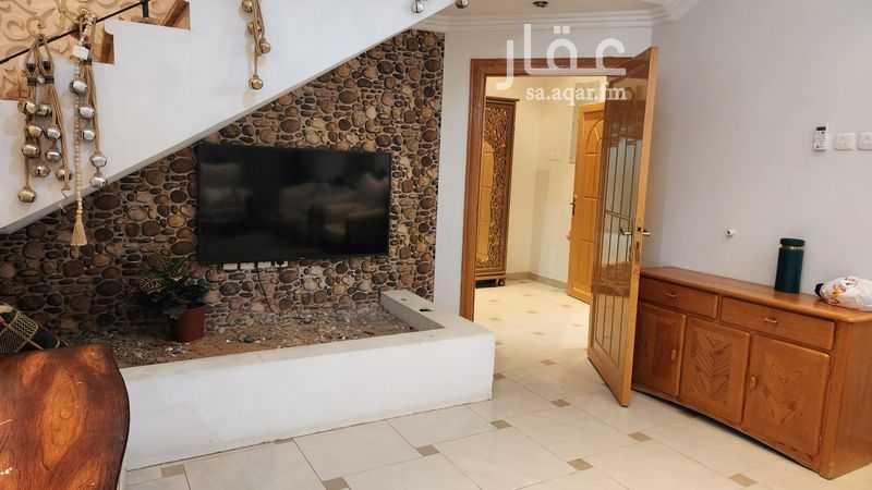 3 bedroom villa in Shubra, Riyadh 15