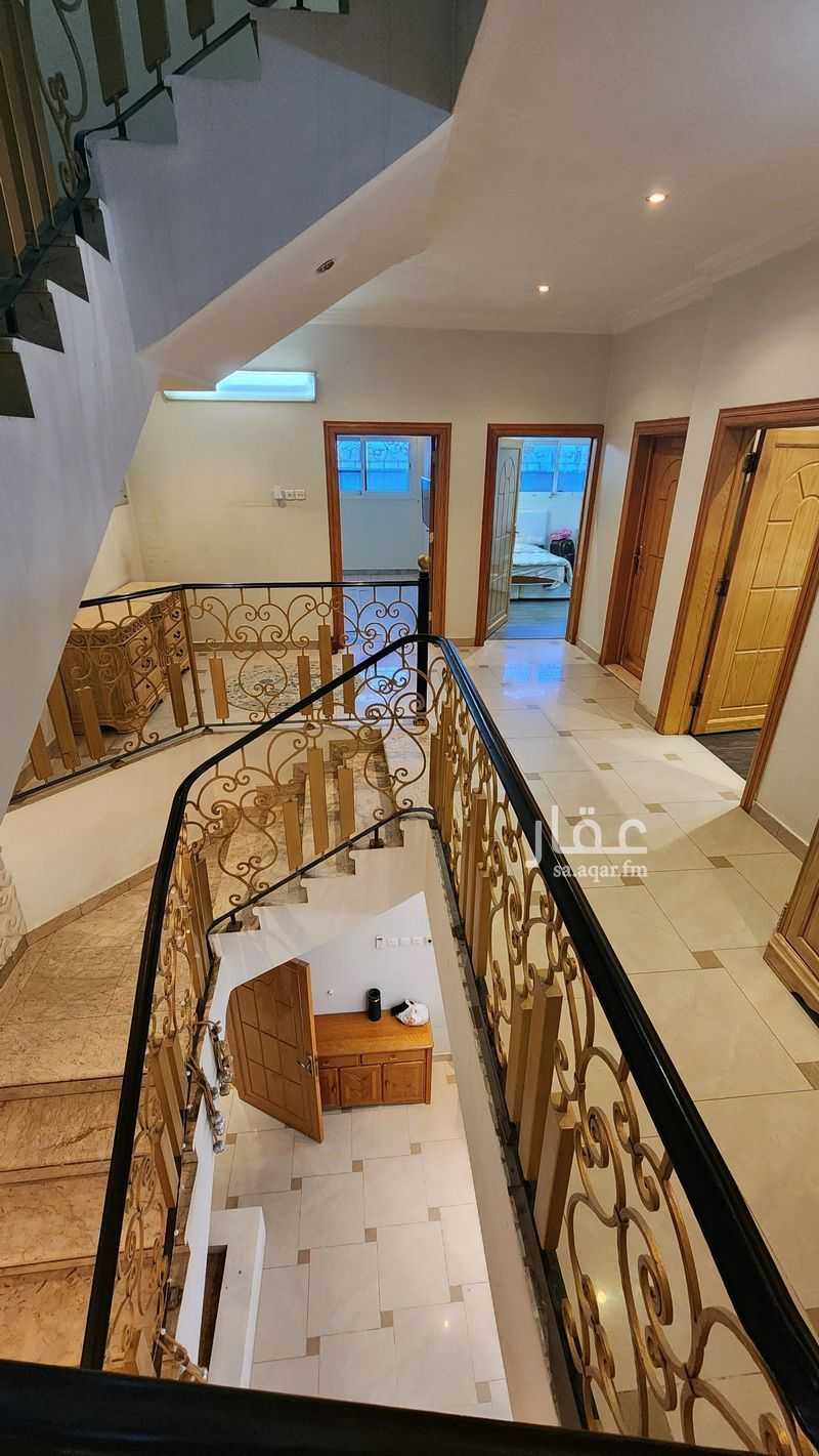 3 bedroom villa in Shubra, Riyadh 24