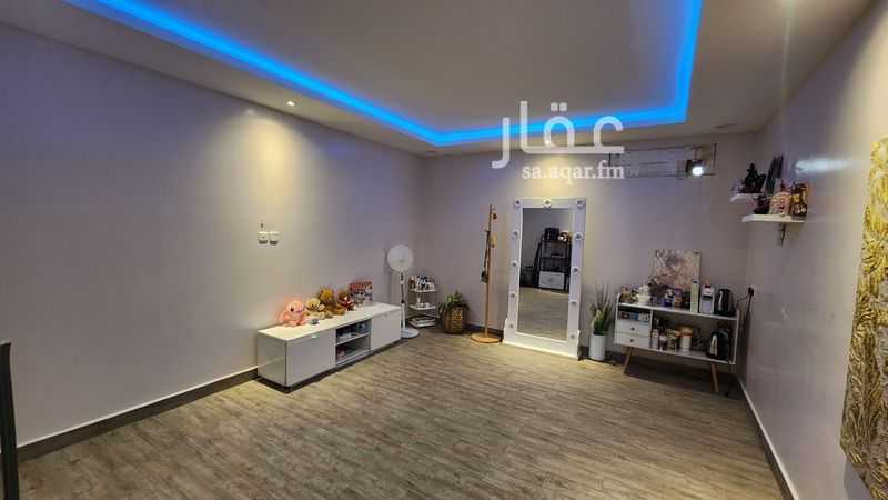 3 bedroom villa in Shubra, Riyadh 7