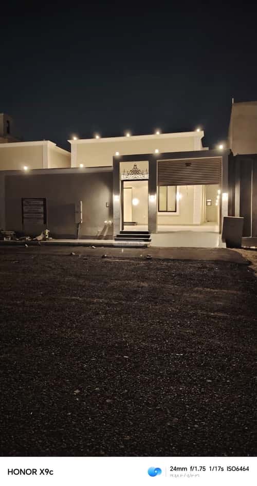 فيلا 6 غرف في الوفاء 5