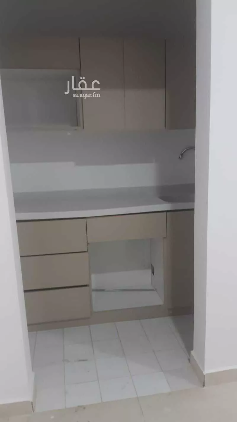 شقة 3 غرف في العليا 3