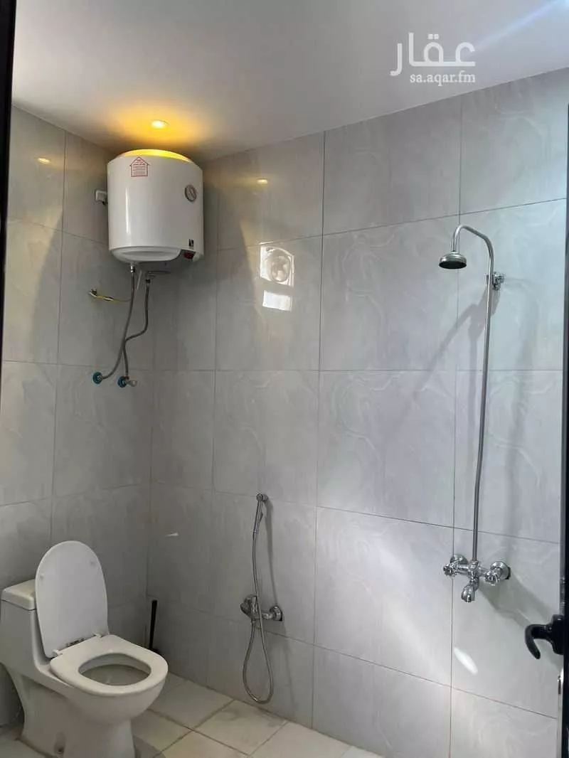 دور 4 غرف في عرقة 9