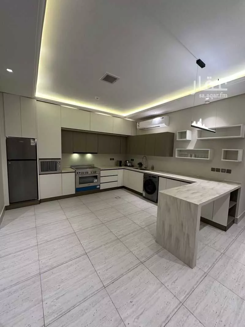 شقة 3 غرف في الملقا 6