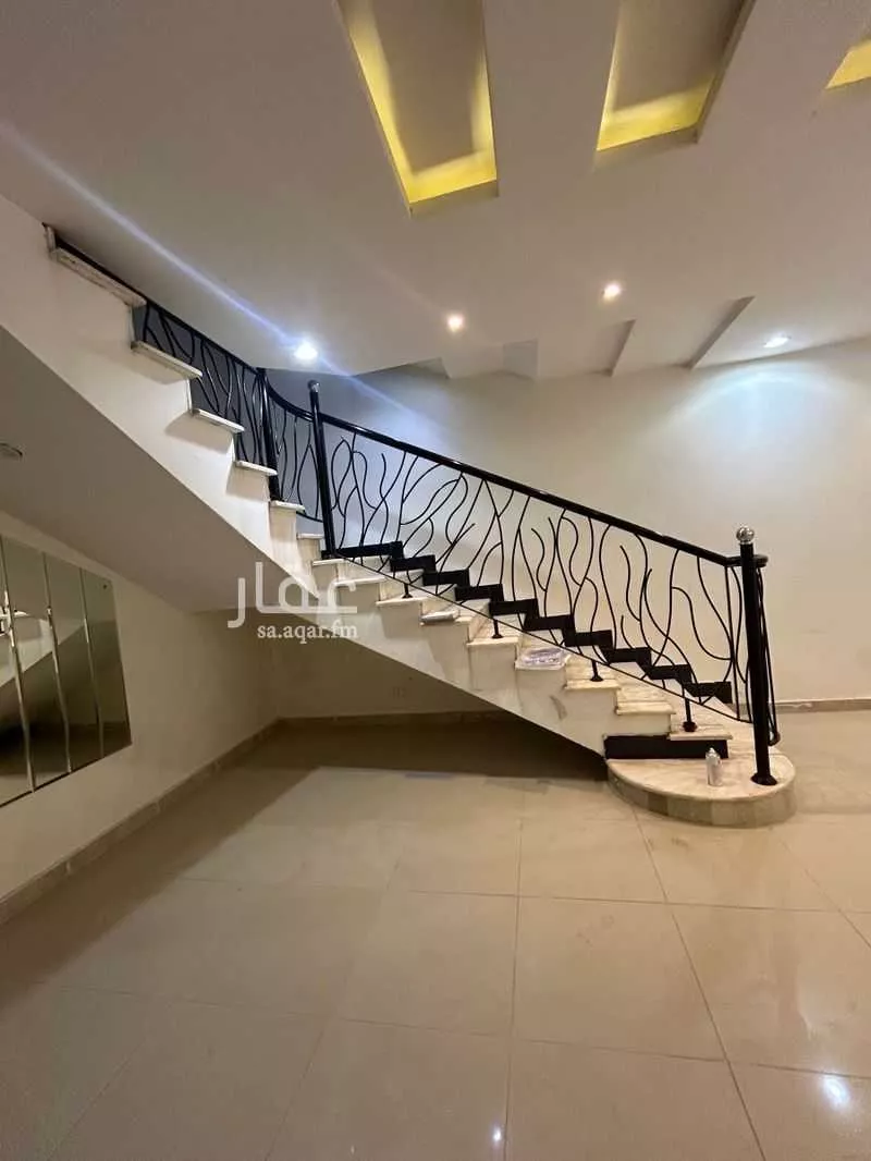 دور 4 غرف في السعادة 8