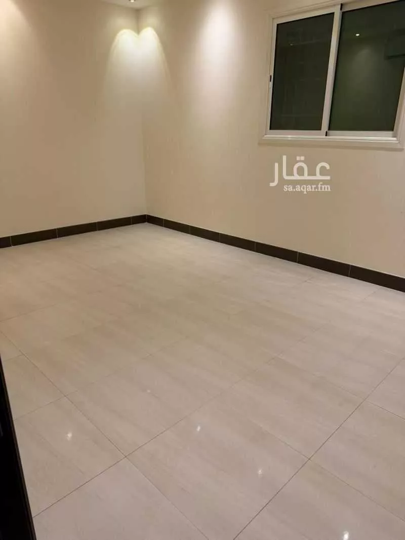 شقة 4 غرف في النزهة 6