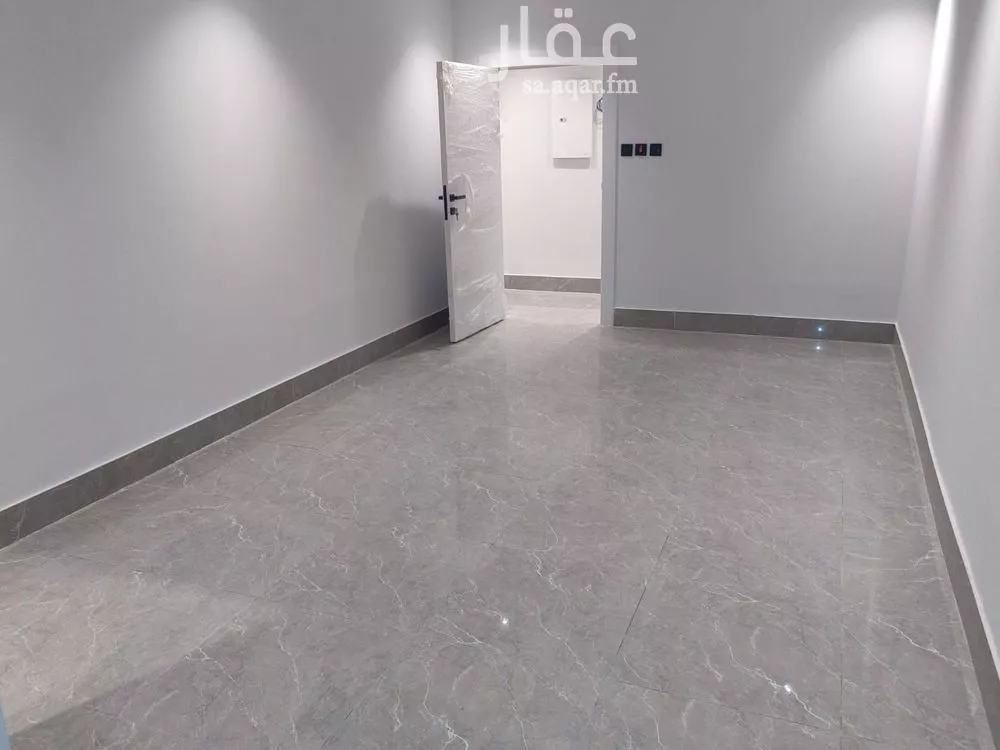 1 bedroom apartment in King Fahd 12