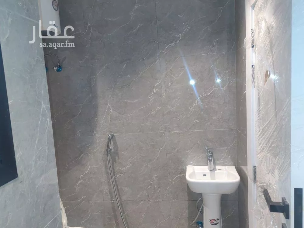 1 bedroom apartment in King Fahd 4