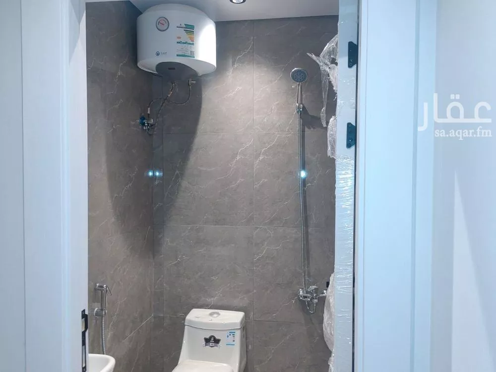 1 bedroom apartment in King Fahd 9