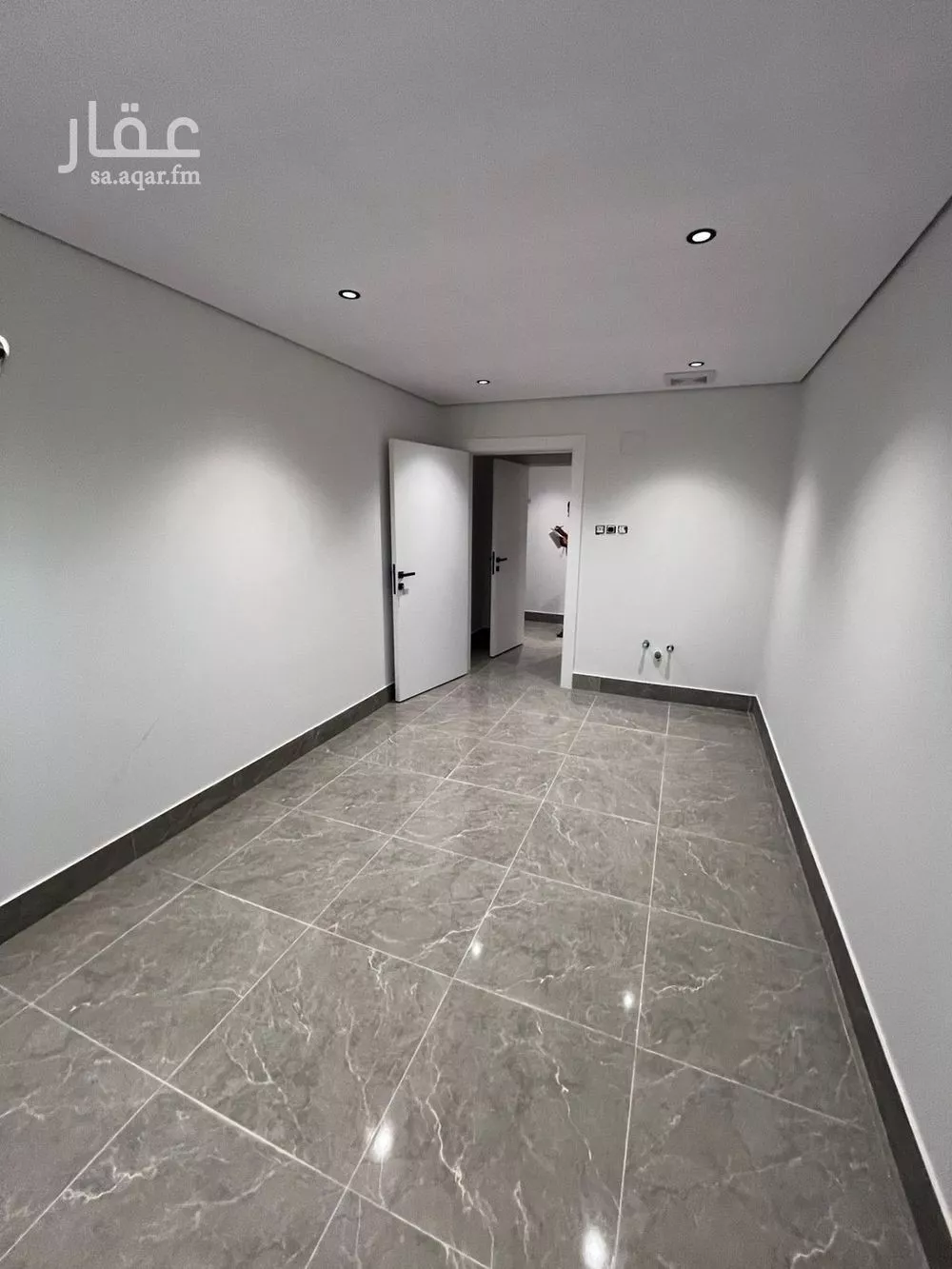 1 bedroom apartment in King Fahd 9