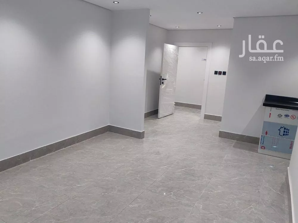 شقة 1 غرف في الملك فهد 19