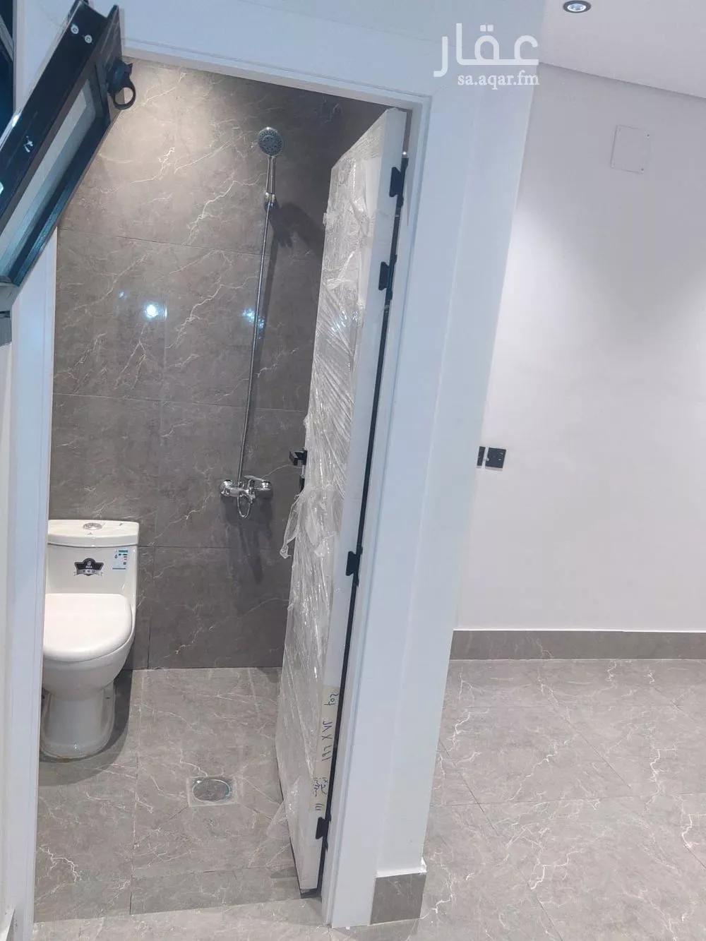 شقة 1 غرف في الملك فهد 6