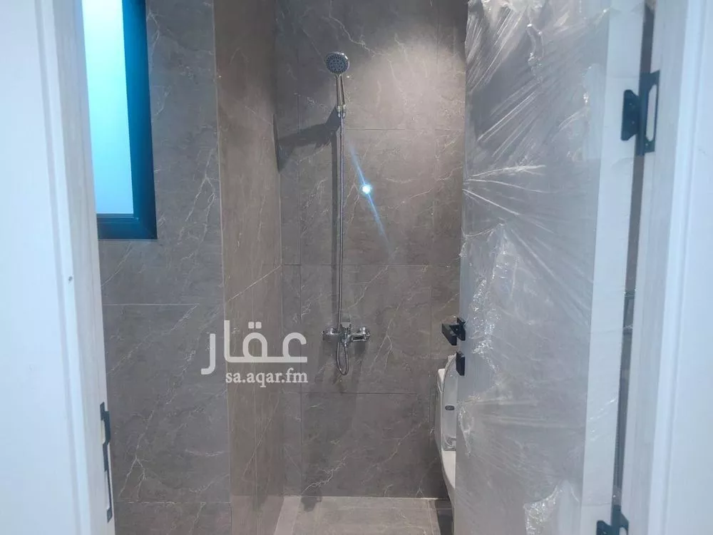 شقة 1 غرف في الملك فهد 8